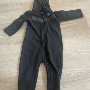 Nike Kids Black Hooded Footie